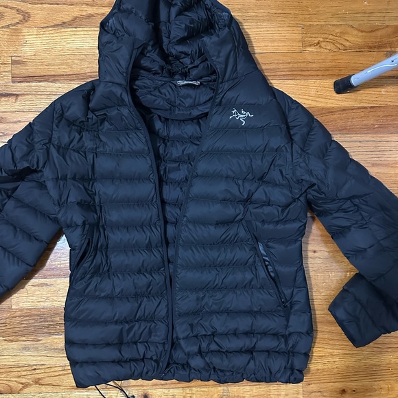 Arcteryx black jacket - Picture 2 of 8